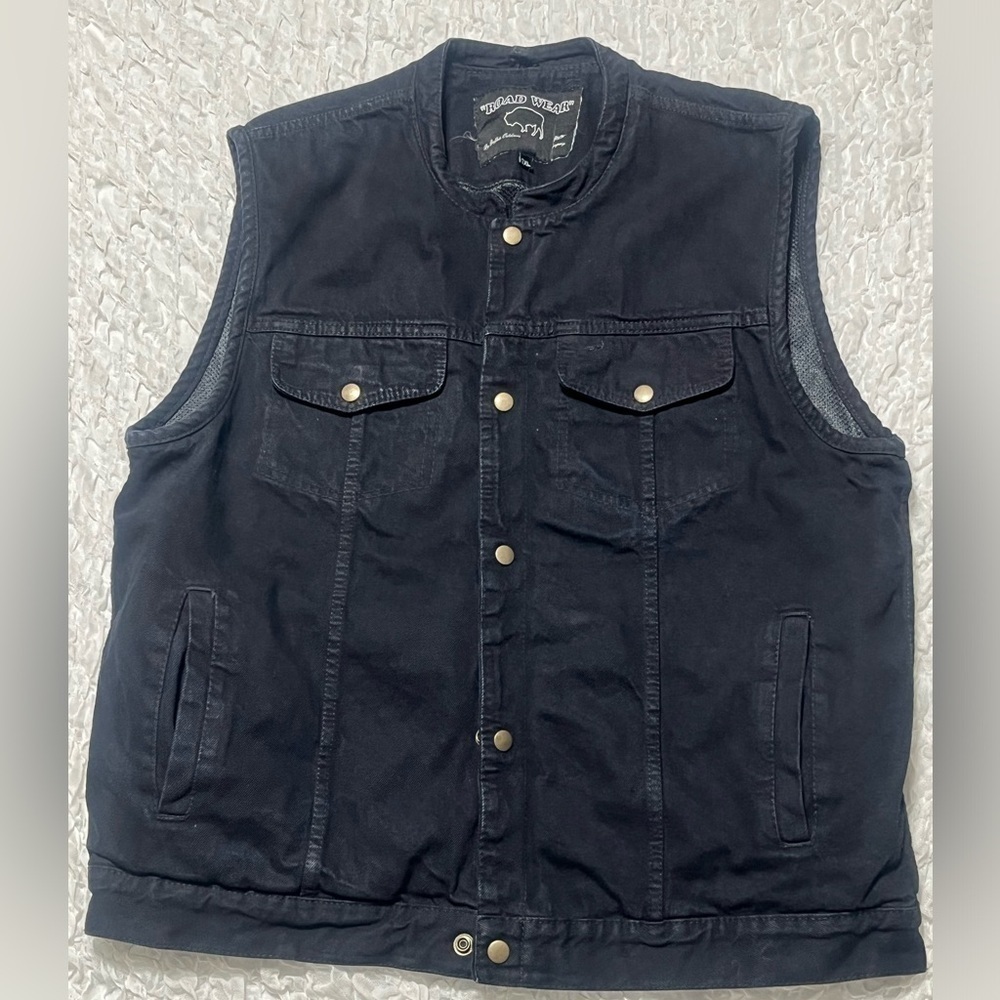 BUFFALO OUTDOORS ROAD WEAR CONCEAL AND CARRY VEST SIZE 2 XL